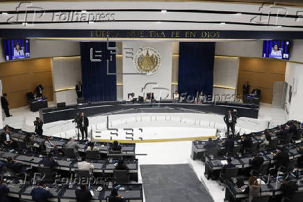 El oficialismo en El Salvador propone reforma para reelección presidencial indefinida