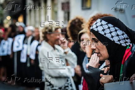 'Women in Black against the war' protest in Naples in solidarity for Palestine
