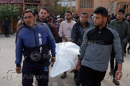 Palestinians mourn loved ones killed in Israeli strikes