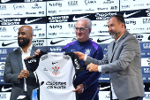 Corinthians apresenta Dorival Junior