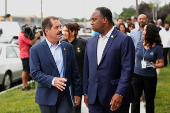Congressional Democrats try to enter an ICE facility in Broadview, Illinois