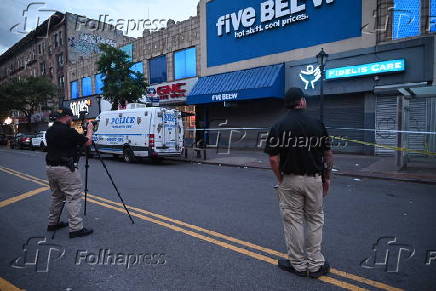 1 homem morto e outros 2 feridos em tiroteio e corte na Avenida Westchester e na Avenida Southern, dentro dos limites do distrito 41, no bairro de Longwood, no Bronx, cidade de Nova York