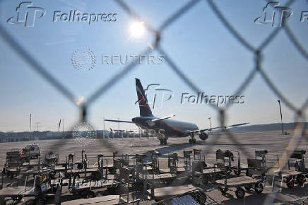 FILE PHOTO: Aircraft of Russian airline Aeroflot is pictured at Cointrin airport in Geneva