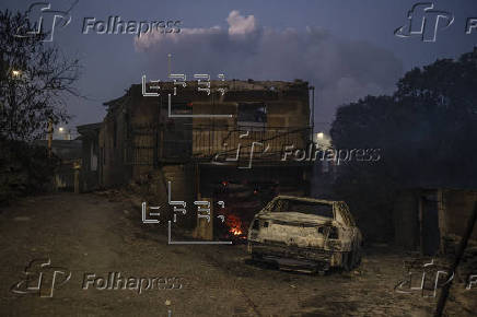 Incendio forestal en A Caridade, este miércoles en Monterrei (Ourense)