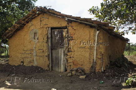 Casa de pau a pique - PE