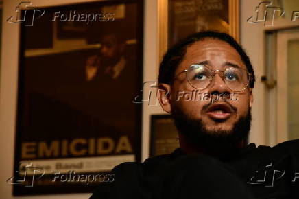 Retrato do rapper Emicida