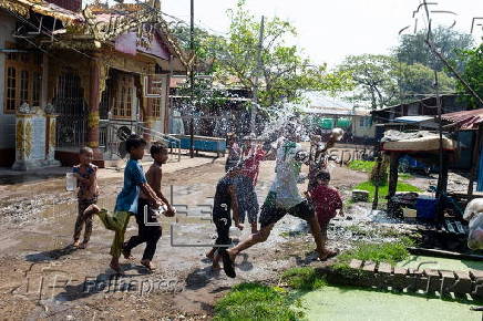 Thingyan Water Festival in Mandalay