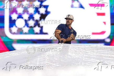 MLB: Pittsburgh Pirates at Philadelphia Phillies