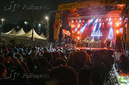 Virada Cultural, o cantor Rapper Rashid, no palco de Itaquera