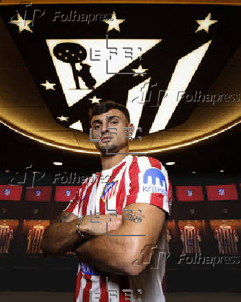 Marc Pubill pasa el reconocimiento y firma contrato con el Atlético hasta 2030