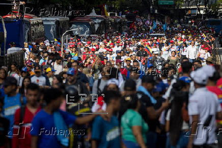 Chavistas marchan en Venezuela en respaldo a Maduro ante 