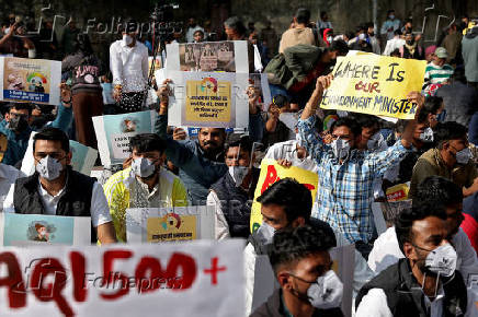 Protest demanding government to take immediate steps to control air pollution in New Delhi