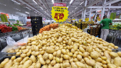 Produtos à venda em mercado atacadista em SP
