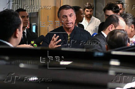 Jair Bolsonaro enfrenta nuevas restricciones por investigación en Brasil