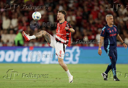 Copa Libertadores - Quarter Finals - First Leg - Flamengo v Estudiantes La Plata