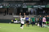 Campeonato paranaense partida entre o coritiba contra o maringá