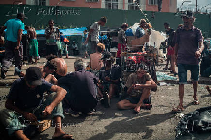 Movimento de dependentes químicos na região da Cracolândia
