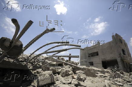 US airstrikes target neighborhoods in Sana'a