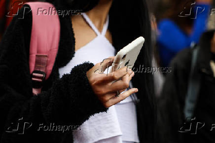 Proibição de celular nas escolas