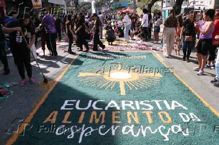 Tapete de sal no feriado corpus christi no rio