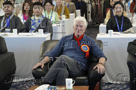 Richard Gere respalda decisión del dalái y envía mensaje a China: el mundo está observando