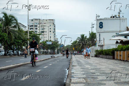 Movimentacao na Praia de Ipanema
