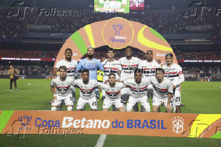Match between São Paulo and Athletico Paranaense for the Brazilian Cup