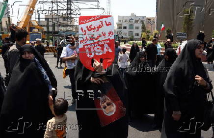 Protests in Tehran following Israeli airstrikes