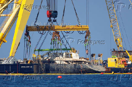 Recovery of Mike Lynch's sunken yacht 'Bayesian' from Sicilian waters