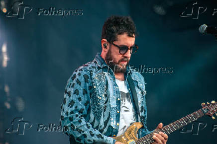 Barão vermelho apresenta novo show com clássicos e inédita de cazuza