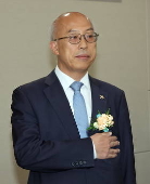 New minister of government legislation inaugurated