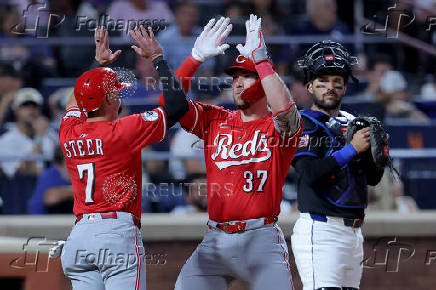 MLB: Cincinnati Reds at New York Mets