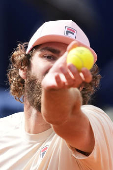 Stefanos Tsitsipas vs Reilly Opelka