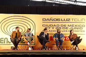 La banda mexicano Enjambre se solidariza con migrantes de EE.UU. en presentación de gira