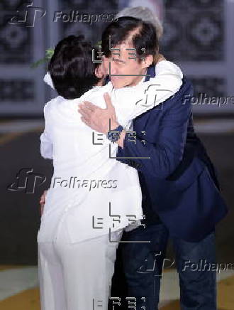 Ex-minister Cho Kuk set free under presidential pardon