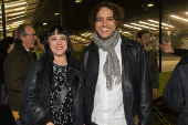 A atriz Bete Coelho e o diretor Gabriel Fernandes