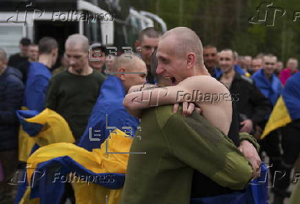 Russia and Ukraine exchange prisoners of war