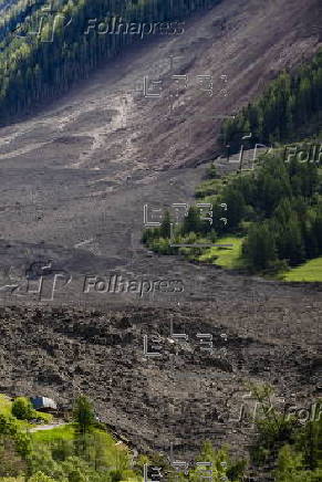 Swiss village almost buried after collapse of glacier