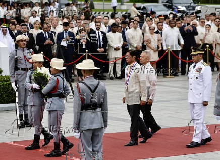 Philippine President presides over Independence Day celebration