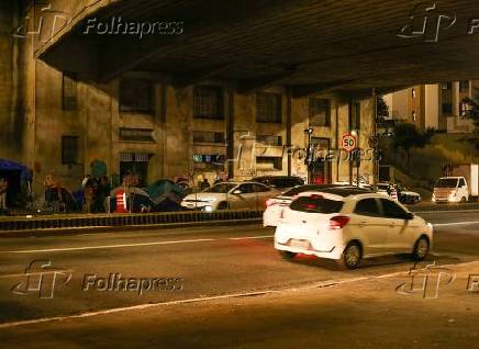 Moradores do Complexo 9 de Julho (SP).