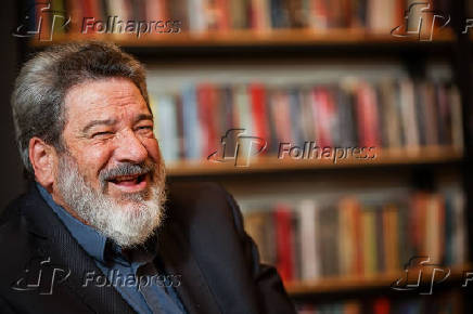 Cortella celebra 50 anos de carreira com novo livro