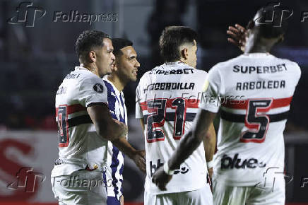 Match between são paulo and talleres for the 2025 libertadores cup.