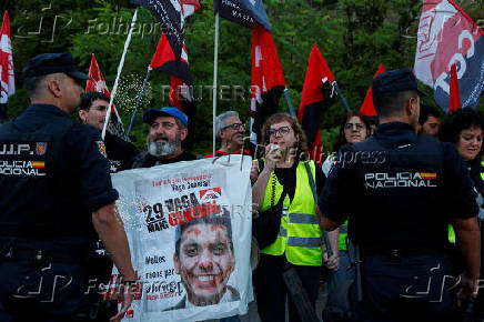 Regional general strike over deadly floods management in Valencia