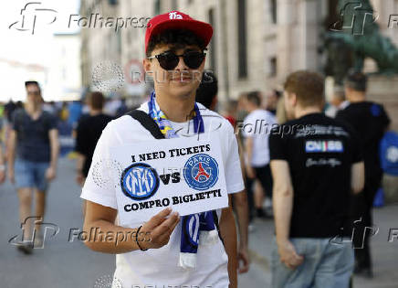Champions League - Final - Paris St Germain and Inter Milan fans gather in Munich