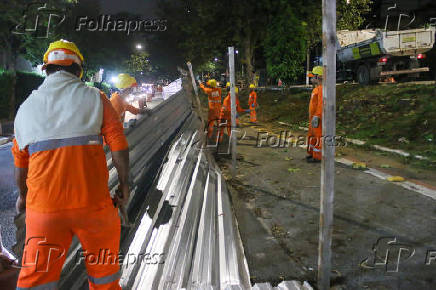 Prefeitura remove tapumes da Sena Madureira