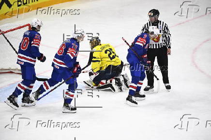 2025 IIHF Ice Hockey World Championship semifinals - Sweden vs USA
