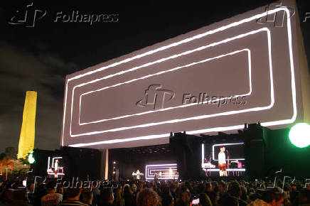 Air encerra o sábado de shows do c6 fest