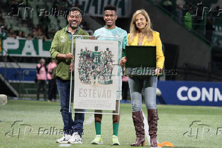 Partida entre Palmeiras (BRA) e Sporting Cristal (PER)