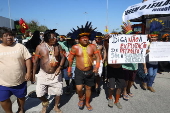 Indígenas protestan contra una subasta petrolera en Brasil por amenazar la Amazonía
