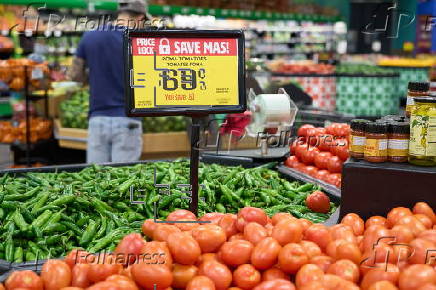 US President Donald Trump threatens further tariffs against Mexico
